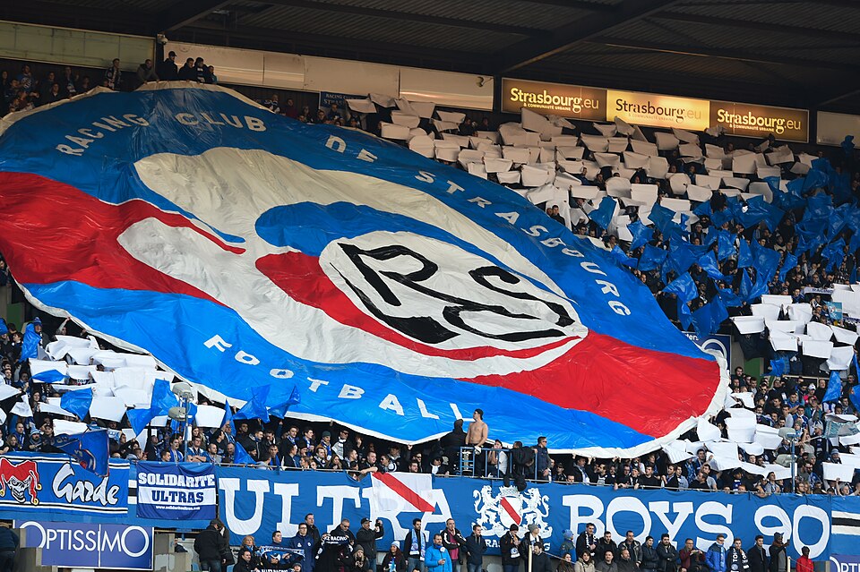 Supporteurs du RC Strasbourg en Ligue Conférence