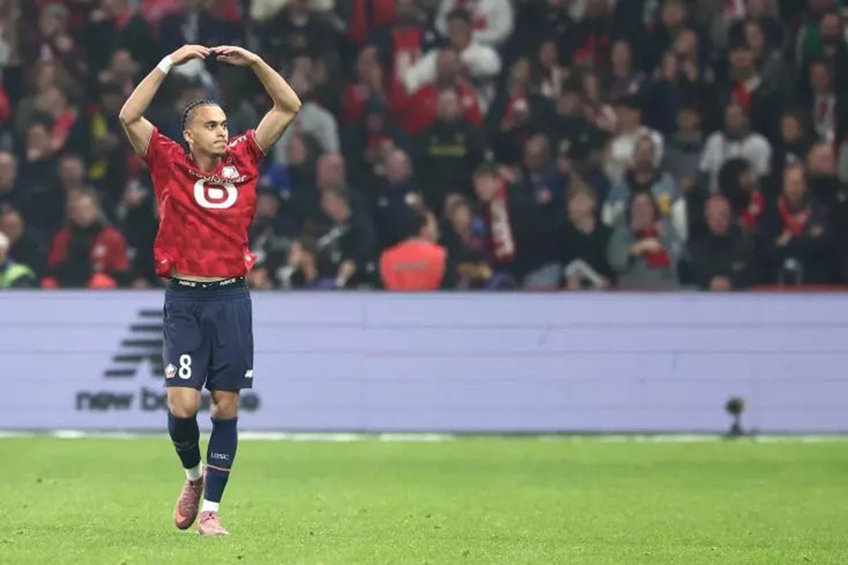 Le joueur de foot Ethan Mbappé